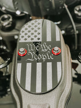 Load image into Gallery viewer, Dyna &amp; Softail Low Rider Dash Gauge Blockoff Plate
